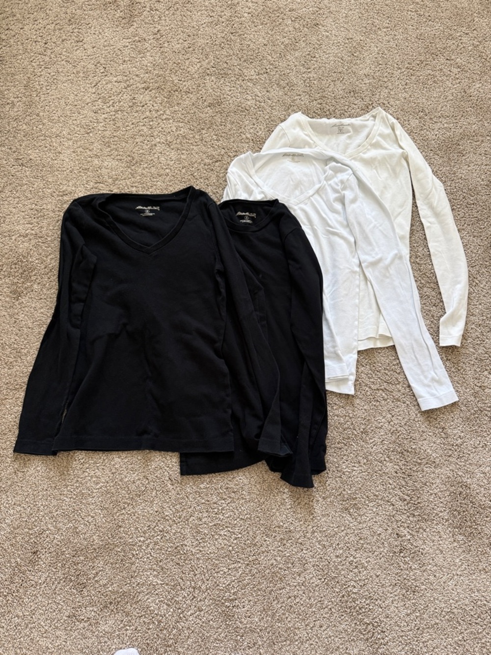 Eddie Bauer Black and White V Neck Long Sleeve Cotton Tees (4)